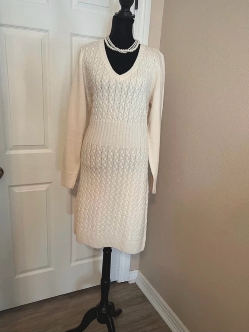 VENUS Cream Cable Knit V-Neck Sweater Dress